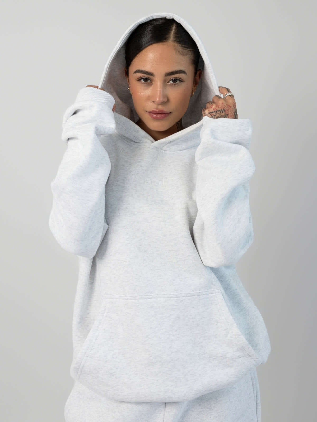 Comfrt&trade; Oversized Hoodie &ndash; Light Heather Gray