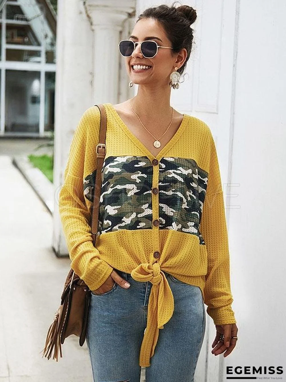 Camouflage Stitching V-neck Knit Sweater | EGEMISS