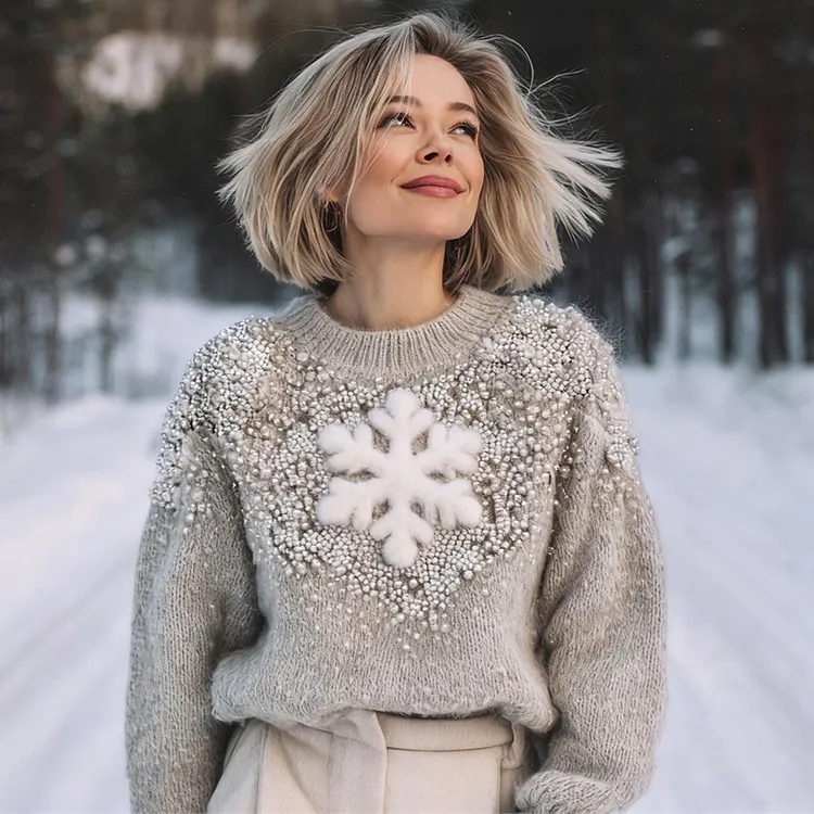 Christmas Pearl & Snowflake Art Women's Crew Neck Sweater