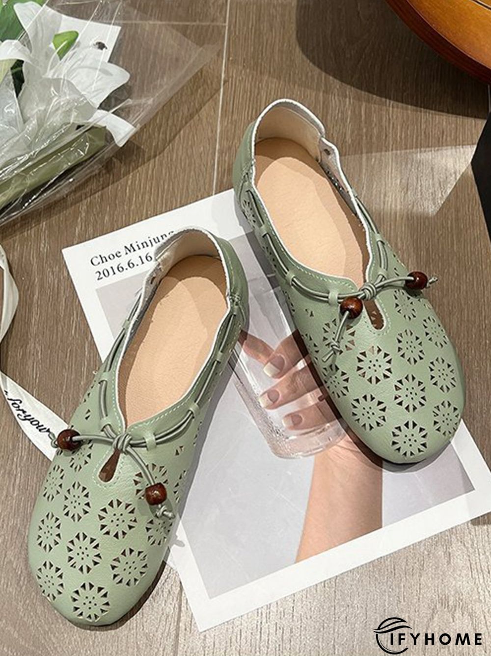 Hollow Out Beading Knot Decor Flats Shoes | IFYHOME