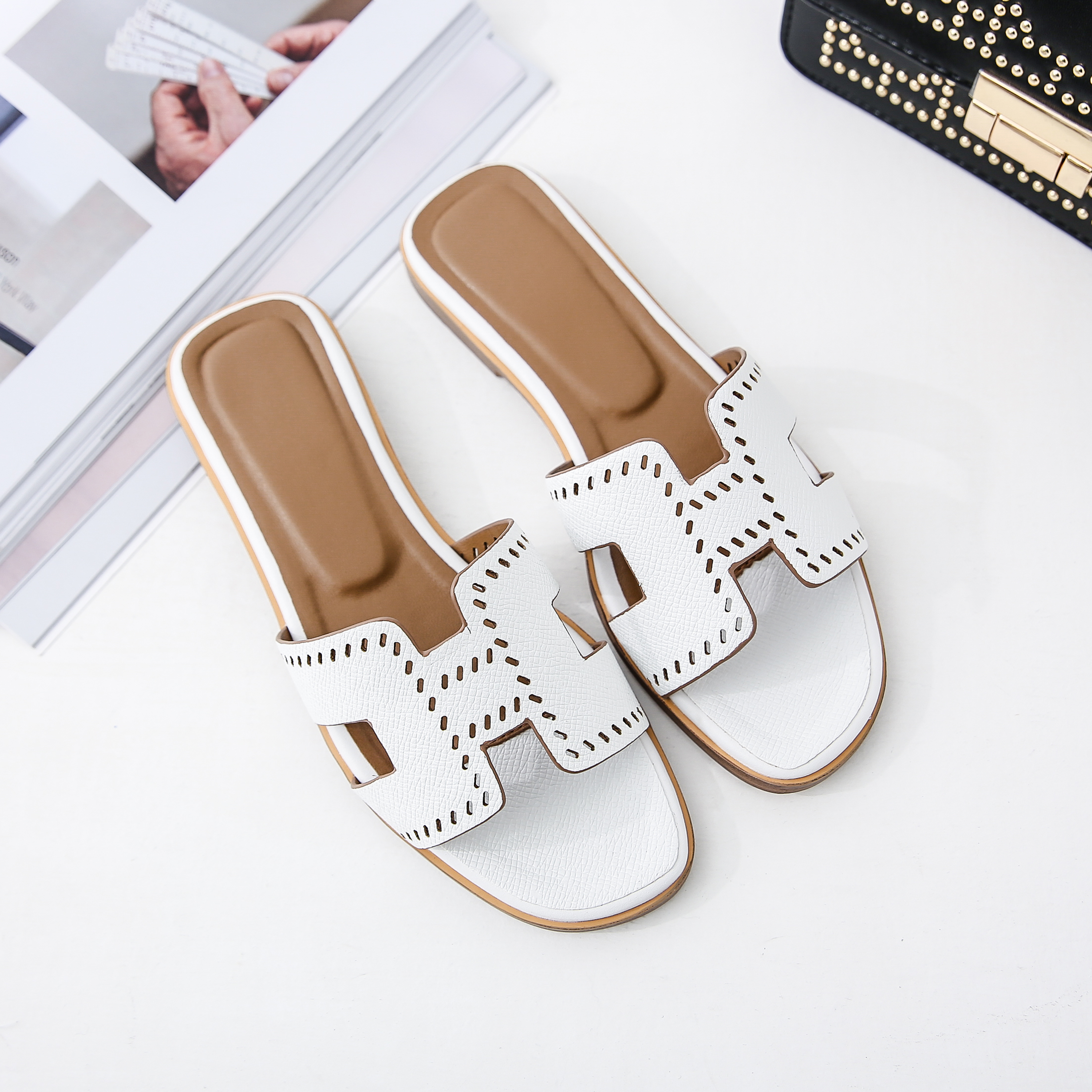 H-shape Leather Slipper White Lychee Pattern Flats-vocosishoes