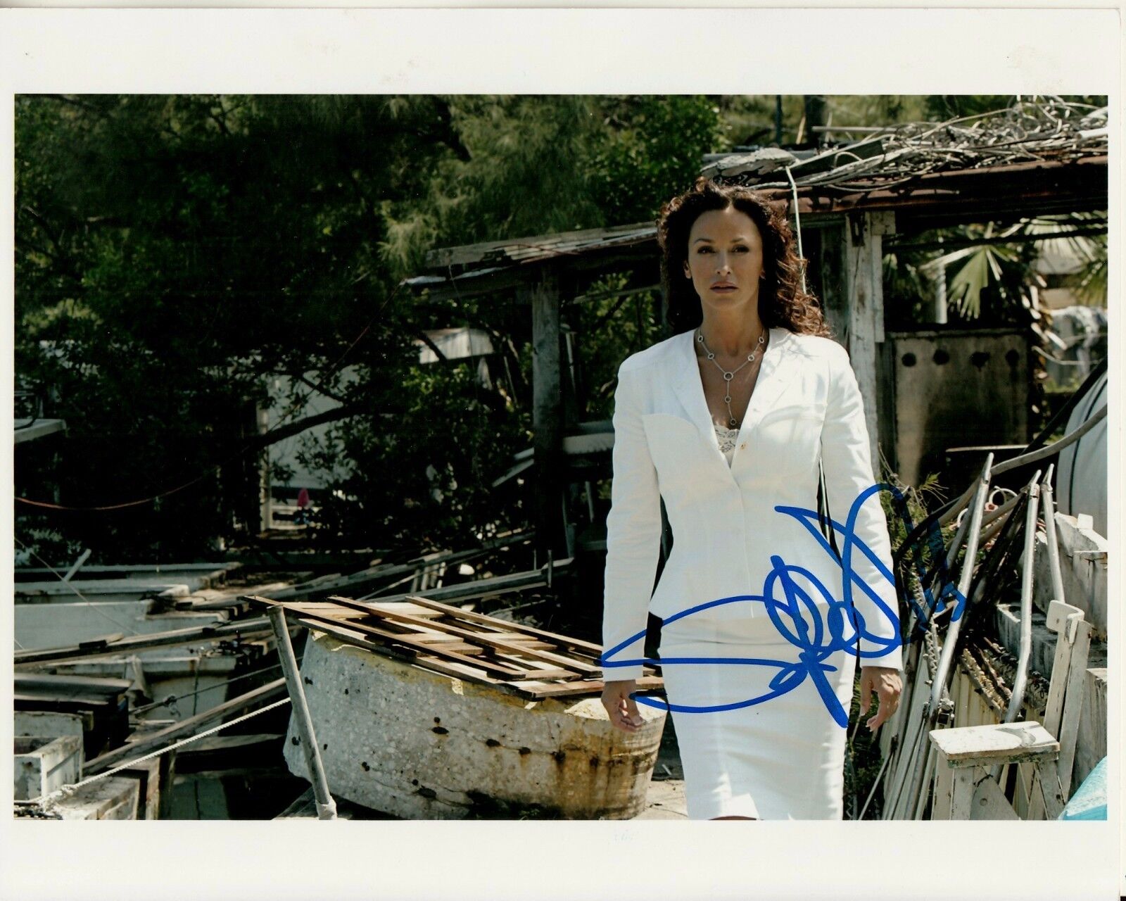 SOFIA MILOS hand-signed BEAUTIFUL OUTDOOR CLOSEUP 8x10 w/ uacc rd coa CSI MIAMI