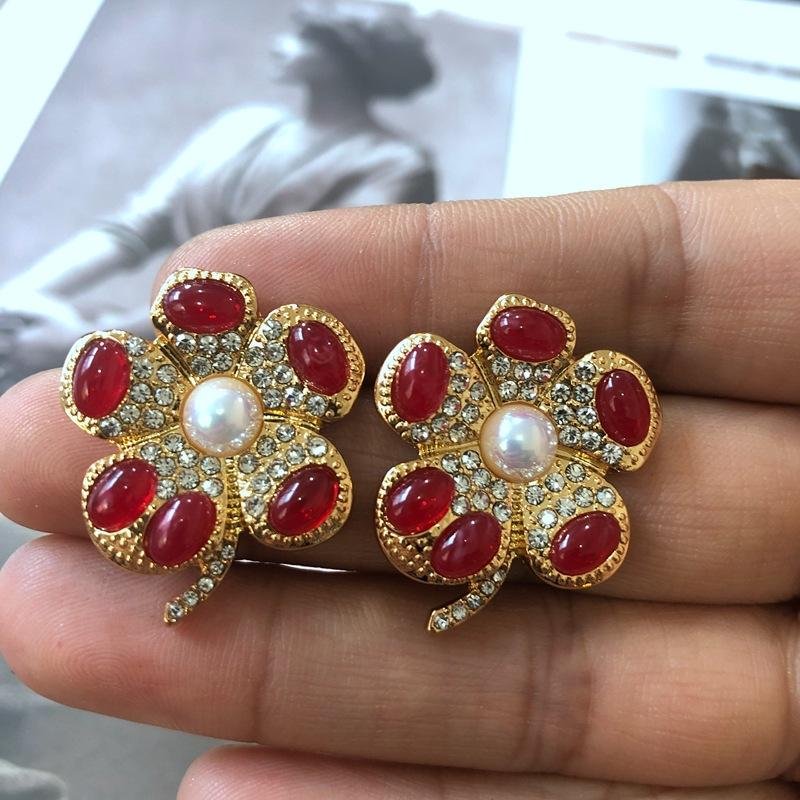 Flower Vintage Earring