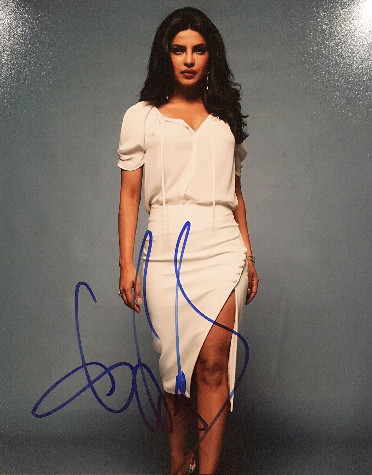 PROOF! PRIYANKA CHOPRA Signed Autographed 8x10 Photo Poster painting Quantico BEAUTIFUL