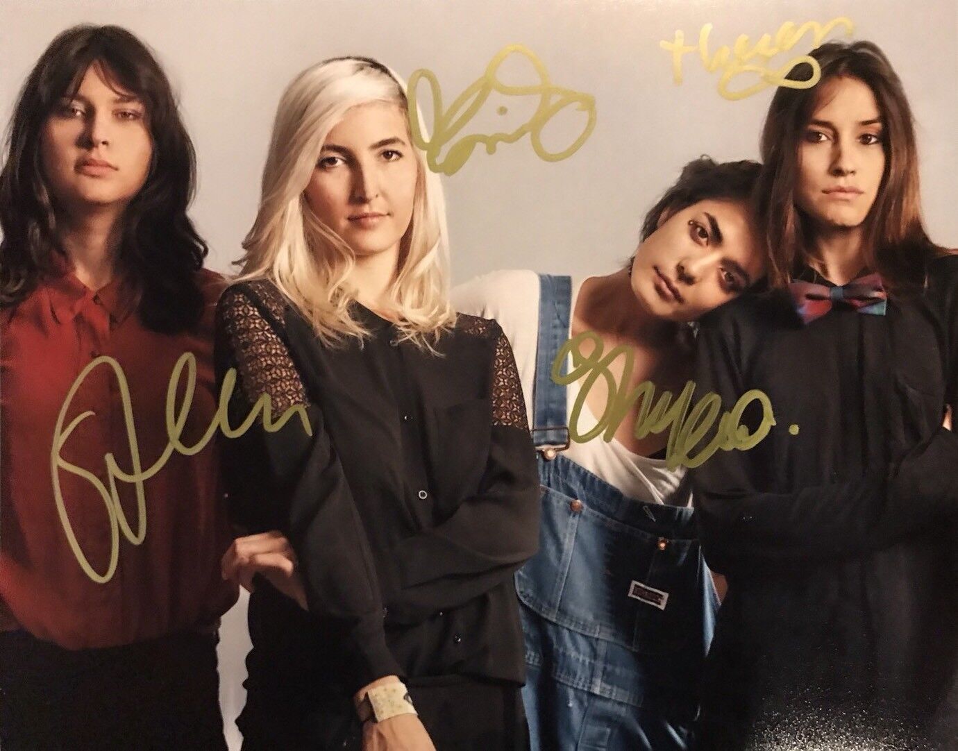 WARPAINT FULL BAND HAND SIGNED 8x10 Photo Poster painting AUTOGRAPHED AUTHENTIC RARE JENNY LEE