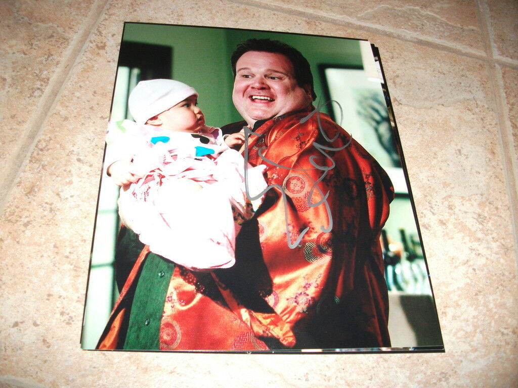 Eric Stonestreet Modern Family Cameron Signed 8x10 Television Autographed Photo Poster painting