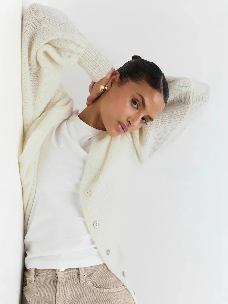 Athvotar Athvotar New Soft Horse Hair V-Neck Hollow Open Shirt Femininity Lazy Wind Buckle Lantern Sleeve Sweater Coat