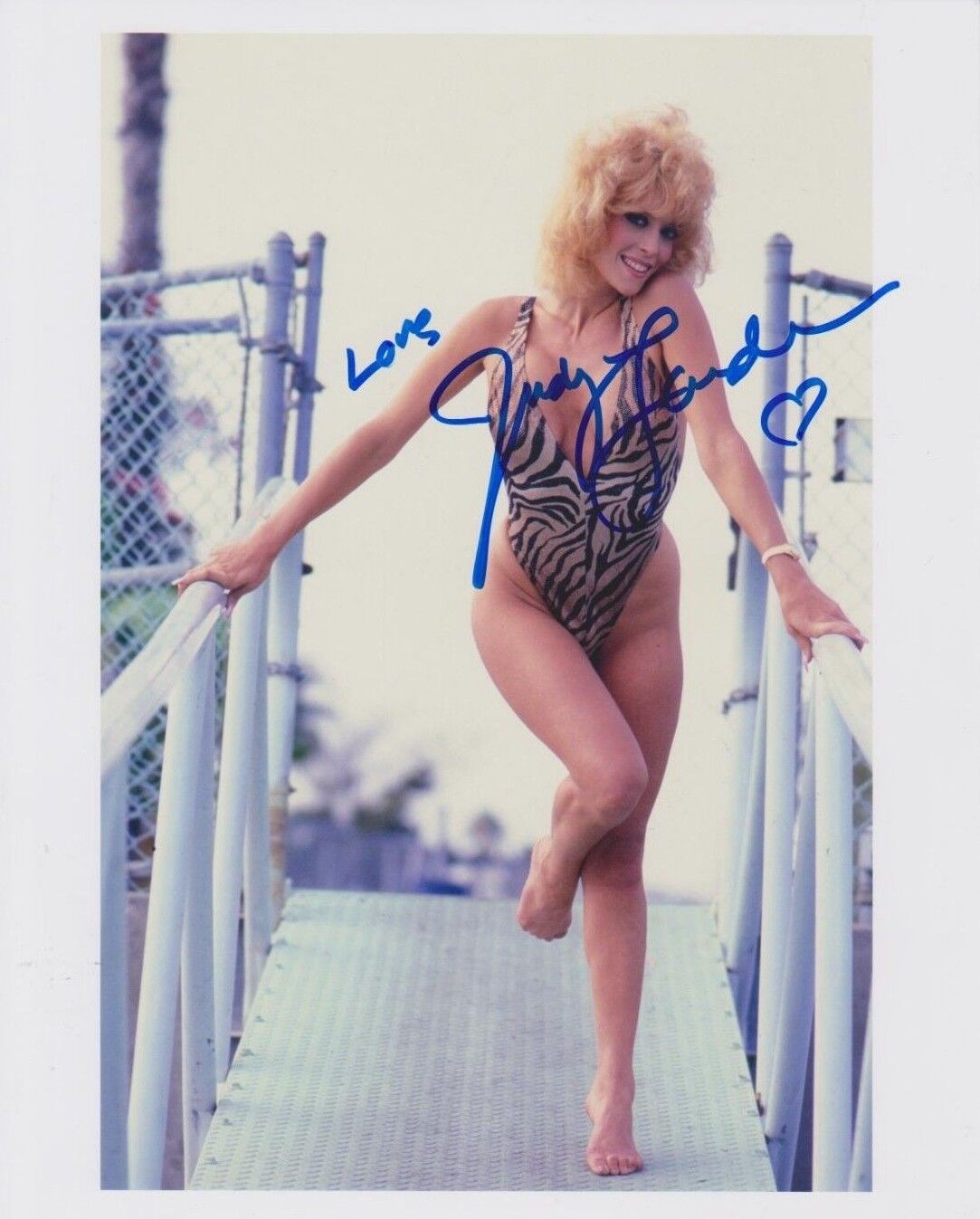 Judy Landers Signed Photo Poster painting - STAR of Happy Days / Playboy Model / Sisters