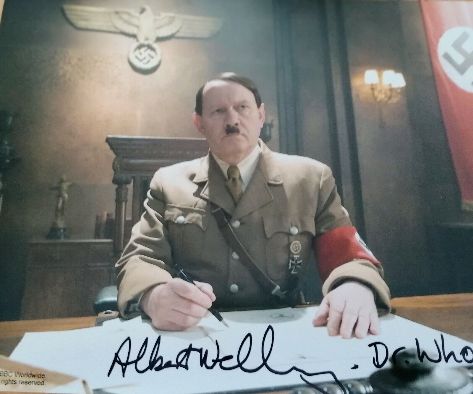 ALBERT Wellings SIGNED Genuine Doctor WHO COLOUR 8 X 10 as HIlter Photo Poster paintinggraph