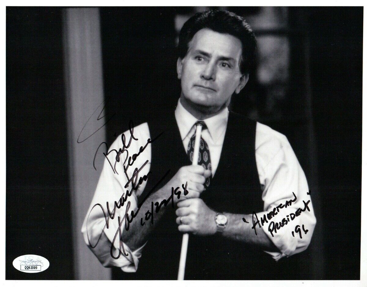 Martin Sheen Autographed 8X10 Photo Poster painting West Wing American President