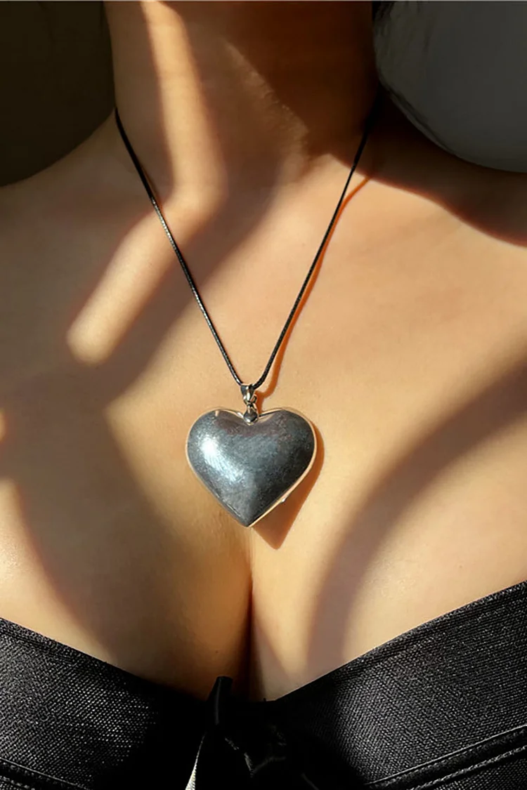 Glass Heart Pendant Decor Alloy Necklace