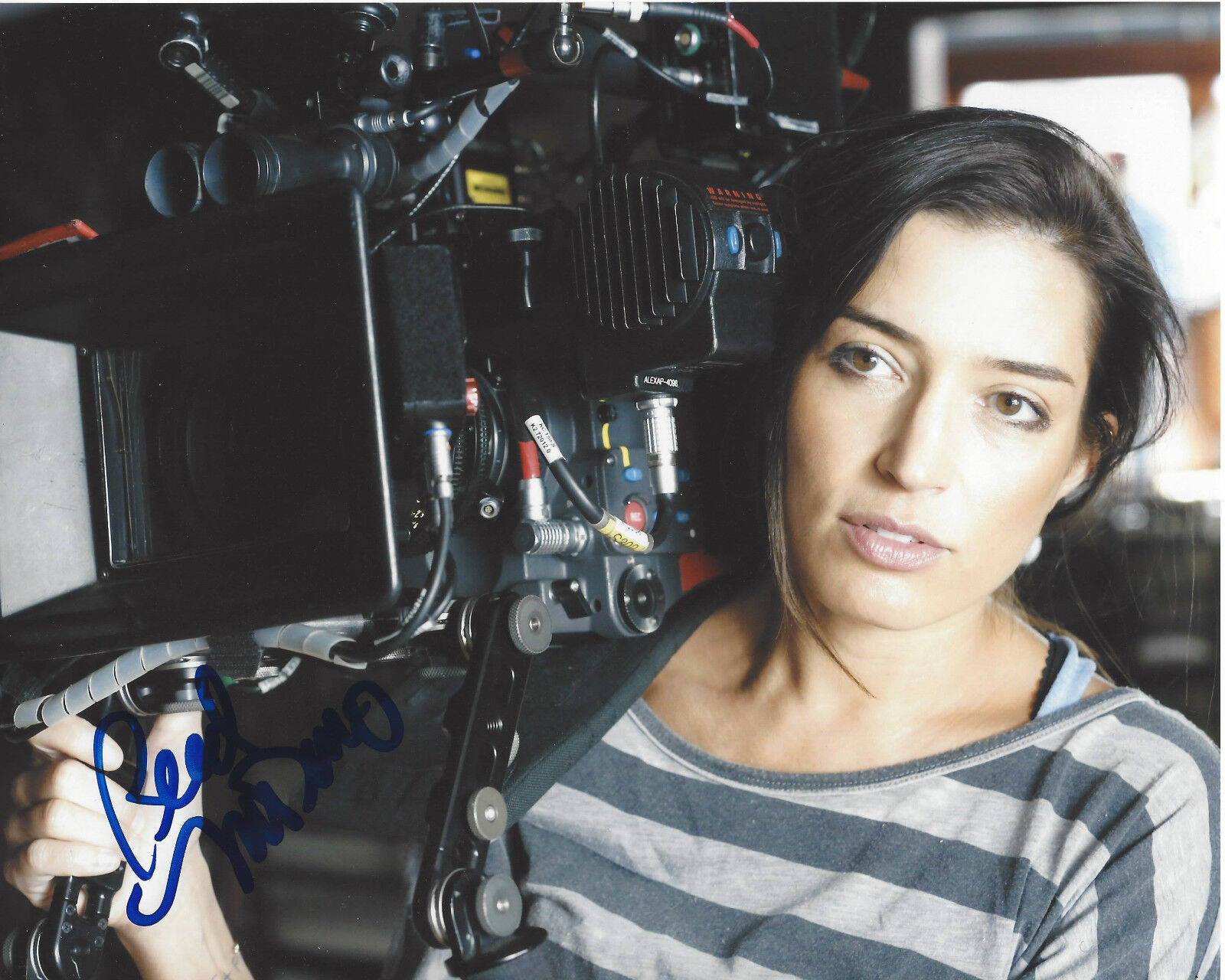 DIRECTOR REED MORANO SIGNED AUTHENTIC 'THE HANDMAID'S TALE' 8X10 Photo Poster painting w/COA