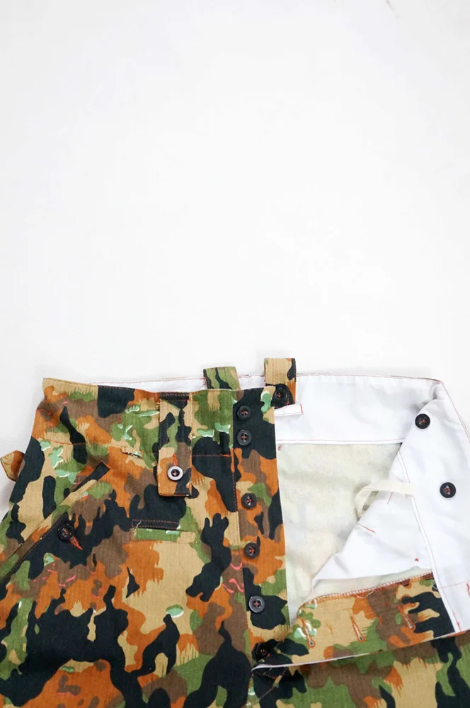   Elite German Leibermuster 45 Camo M1943 Field Trousers German-Uniform
