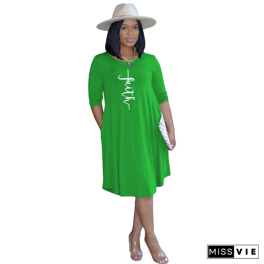 Women's Dresses Are Casual In Mid-summer