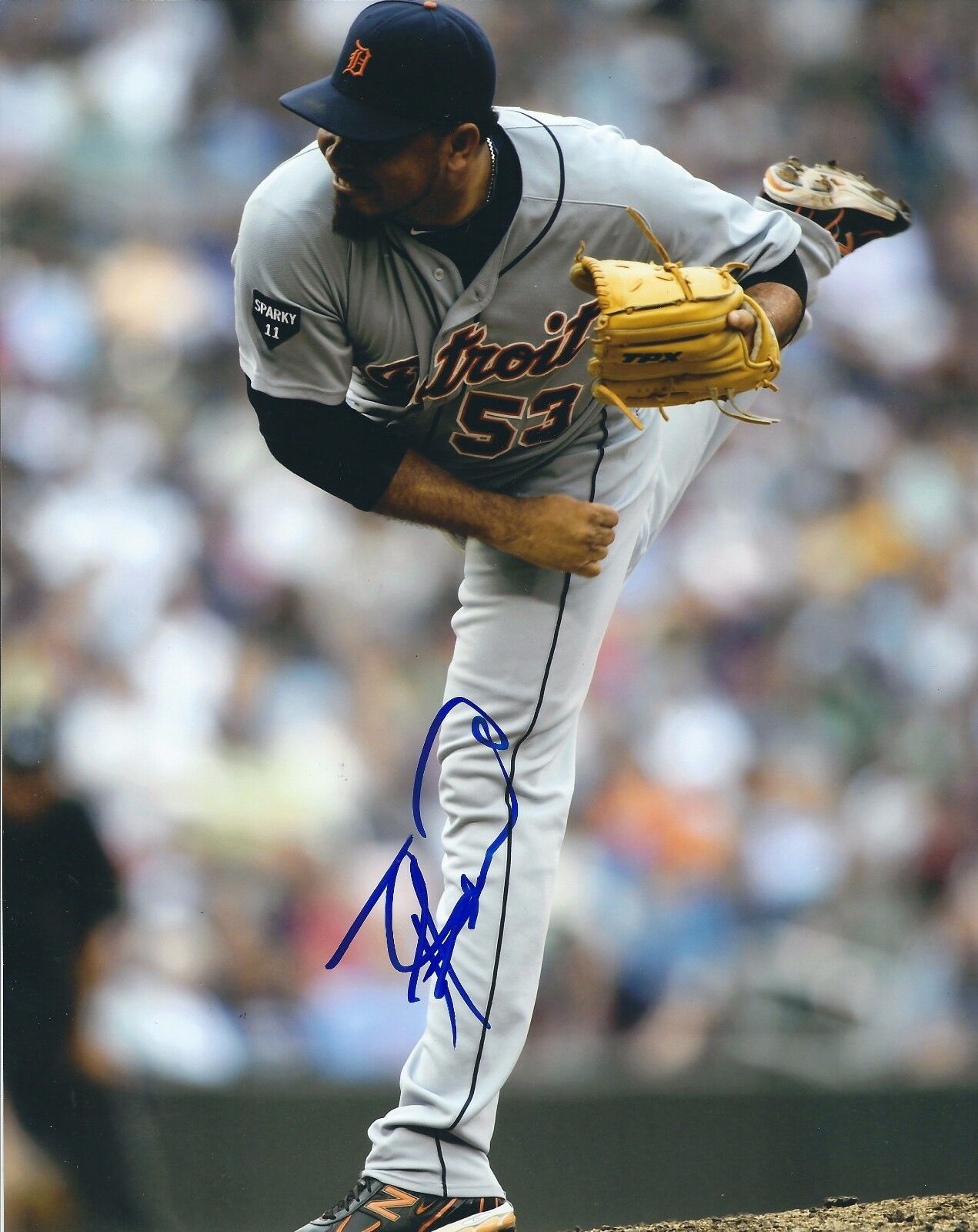 Autographed JOAQUIN BENOIT Detroit Tigers Photo Poster painting -COA