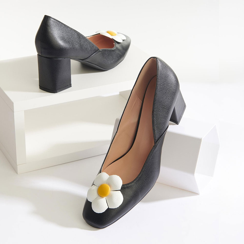 Women's Black Square Toe Chunky Heel Pumps Shoes with Flower Nicepairs