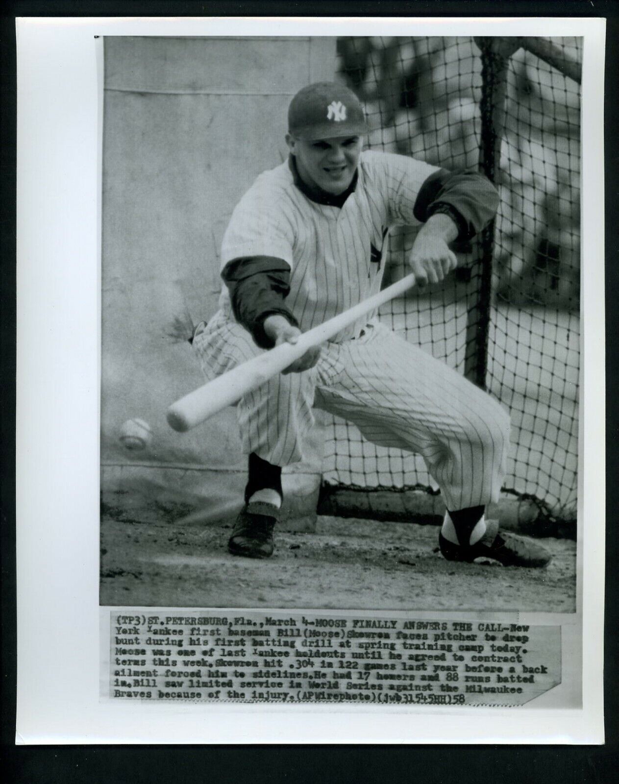 Bill Moose Skowron Spring training bunting 1958 Press Photo Poster painting New York Yankees