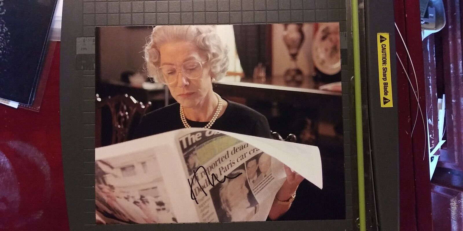 Helen Mirren signed 8x10