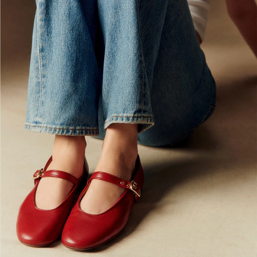 Faux Leather Round Toe Flat Buckle Women Mary Jane Shoes in Red