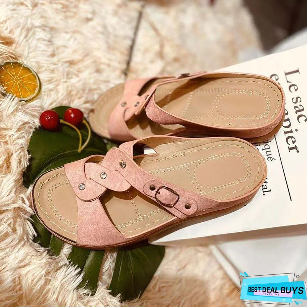 Pi Clue Artificial Leather Low Heel Rivet Slipper