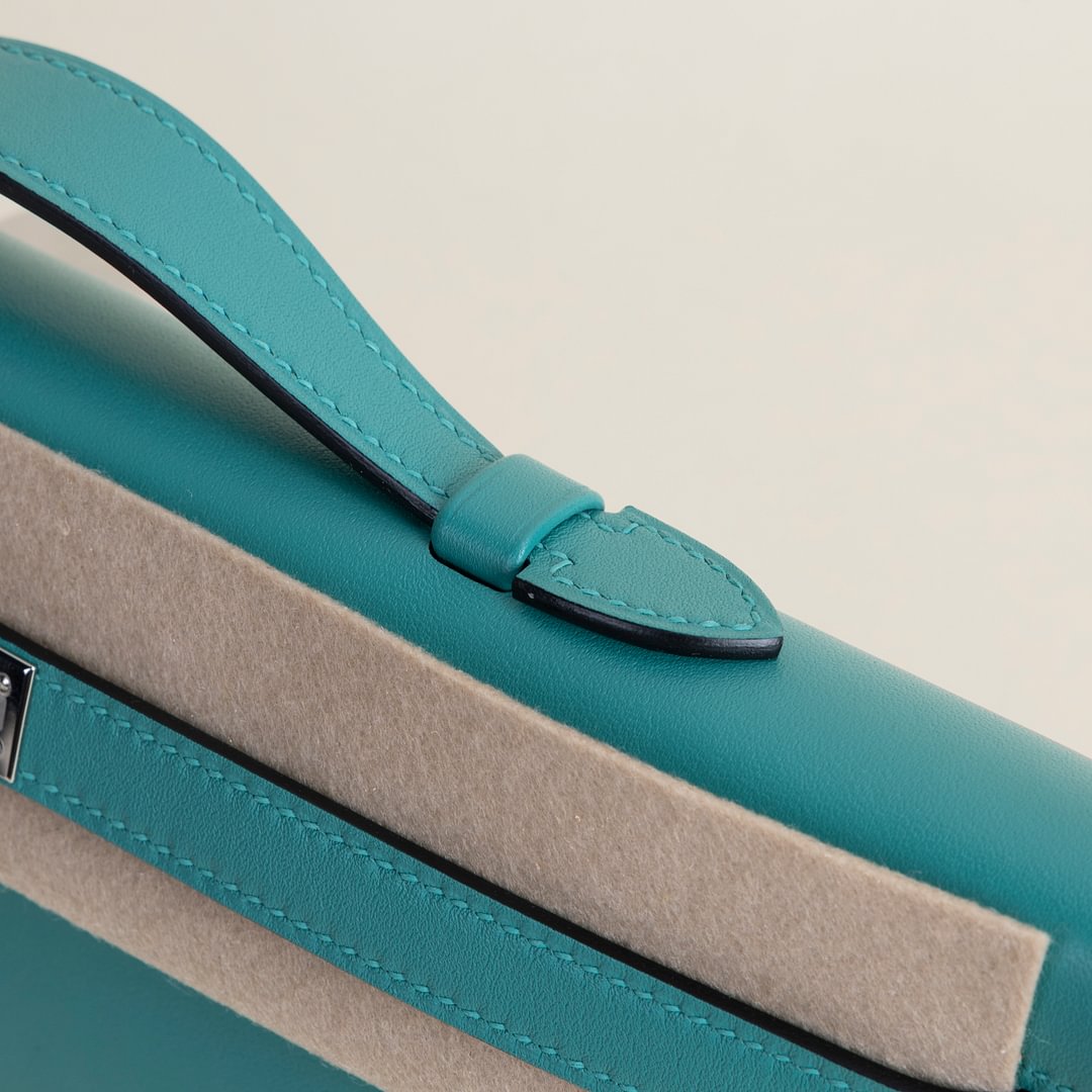 Kelly cut  Swift 7F Blue Paon PHW