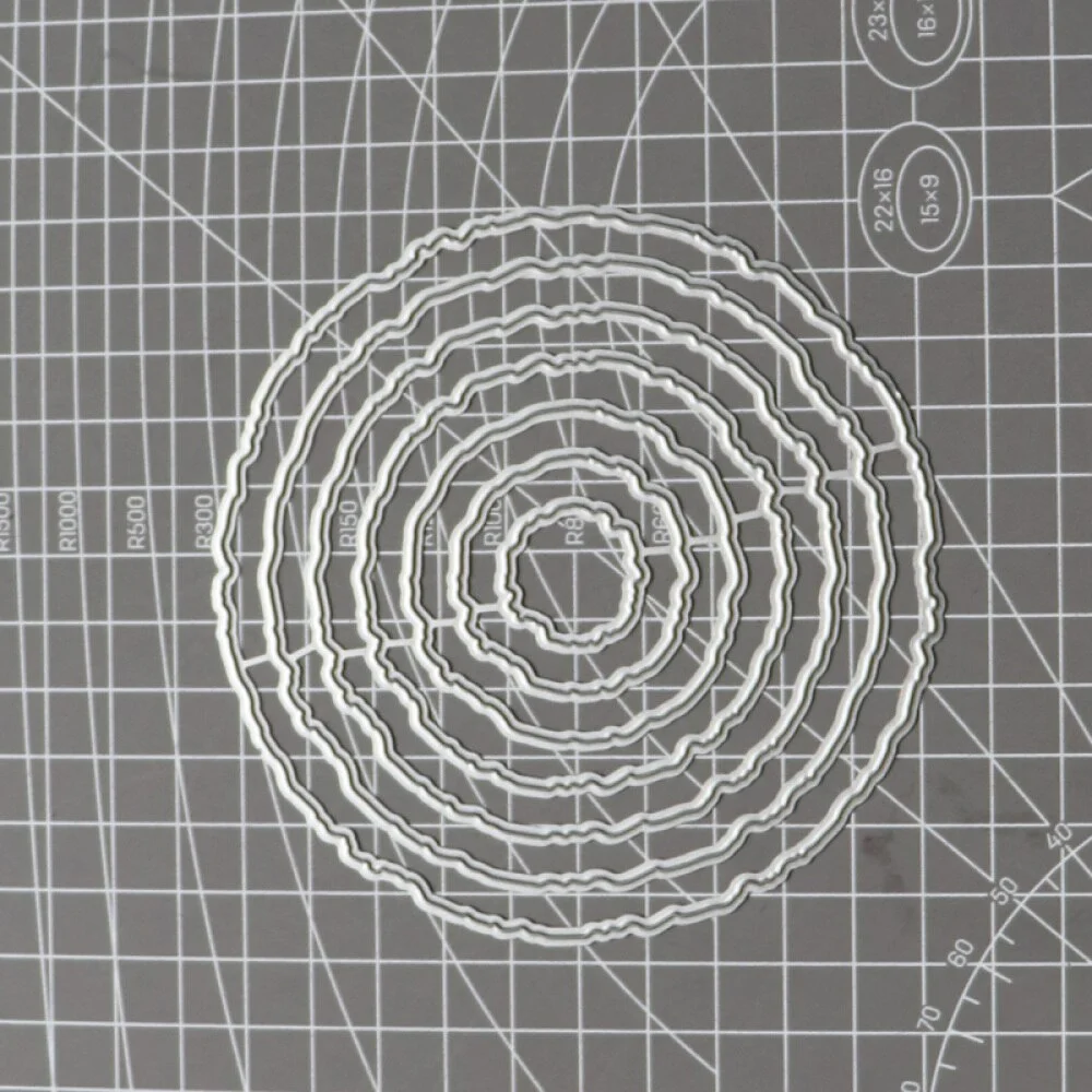 2021 NEW 7pcs Irregular Circle Set Metal Steel Embossing Cutting Dies Craft Scrapbooking DIY Card Making Photo Decor