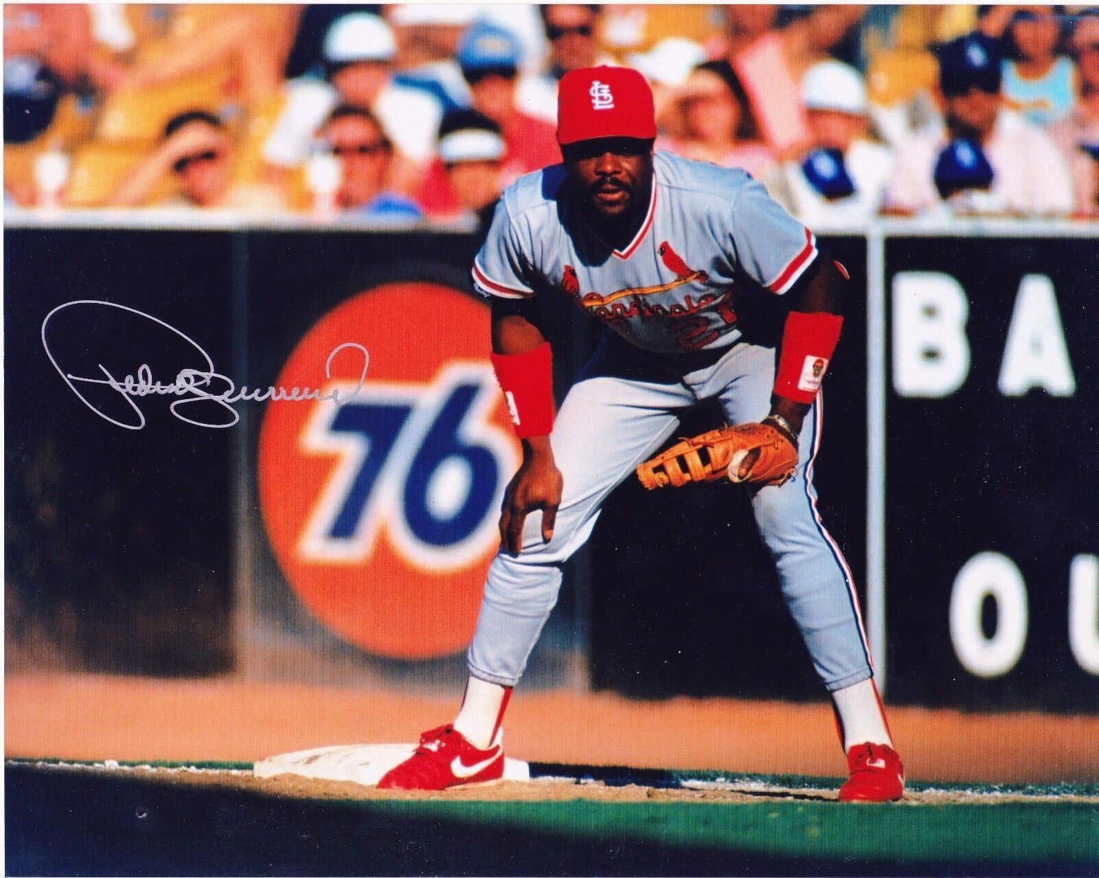 PEDRO GUERRERO ST. LOUIS CARDINALS ACTION SIGNED 8x10