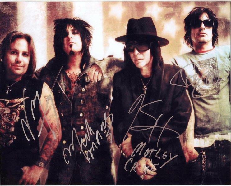 REPRINT - MOTLEY CRUE Signed 8 x 10 Glossy Photo Poster painting Poster RP Tommy Lee - Vince