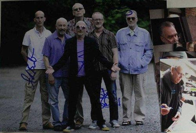 Graham Parker & The Rumour Group Autographed Glossy 11x14 Photo Poster painting w/ Proof Photo Poster paintings