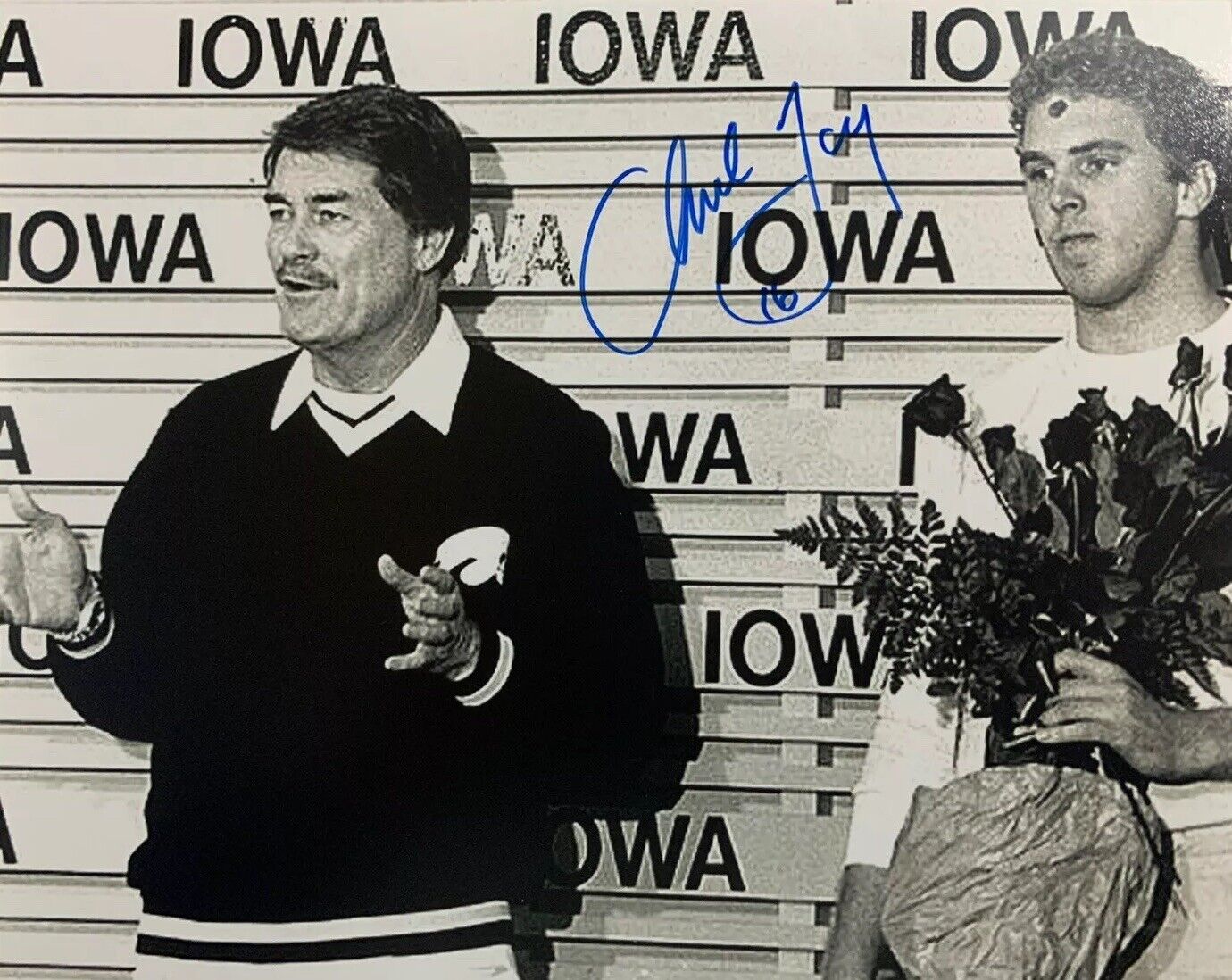 CHUCK LONG HAND SIGNED 8x10 Photo Poster painting IOWA HAWKEYES LEGEND QB RARE AUTHENTIC + PROOF