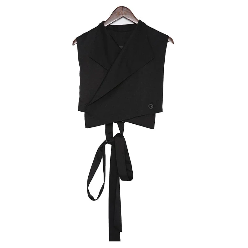 [EAM] 2021 New Spring Summer Lapel Sleeveless Black Button Cross Bandage Ribbon Stitch Vest Women Fashion Tide All-match WD81
