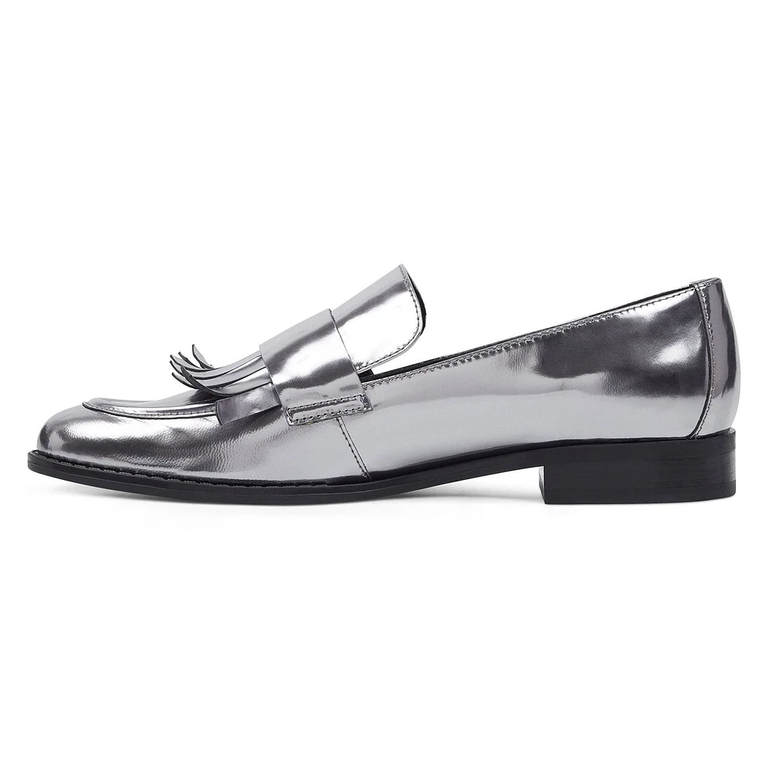 Silver Metallic Touch Round Toe Flat Fringe Women's Loafers