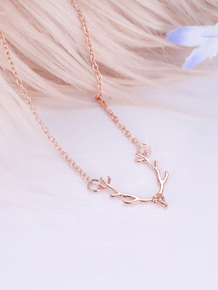 Deer Pendant Chain Necklace