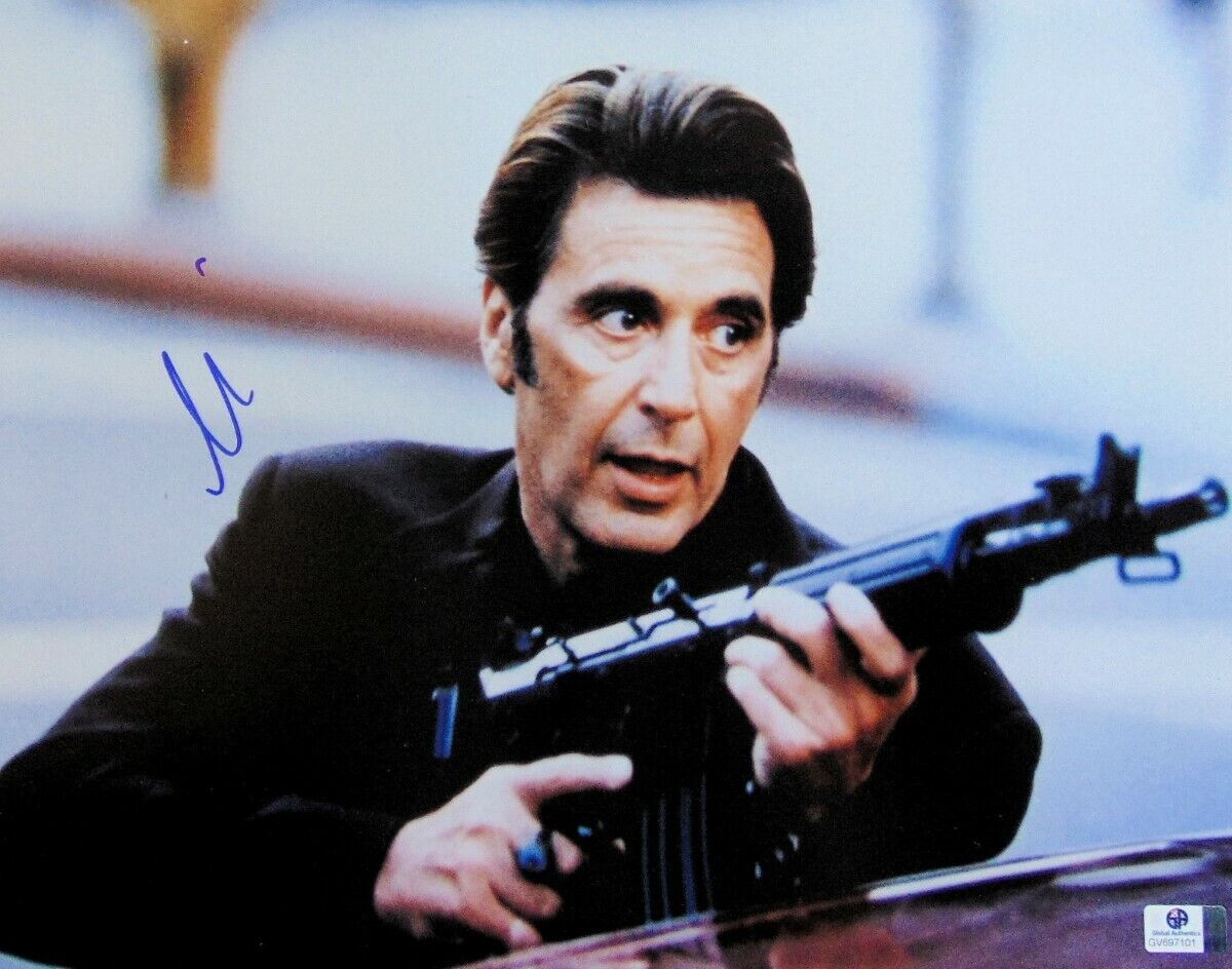 Al Pacino Signed Autographed 11X14 Photo Poster painting Heat Vincent Hanna w/Gun GV697101