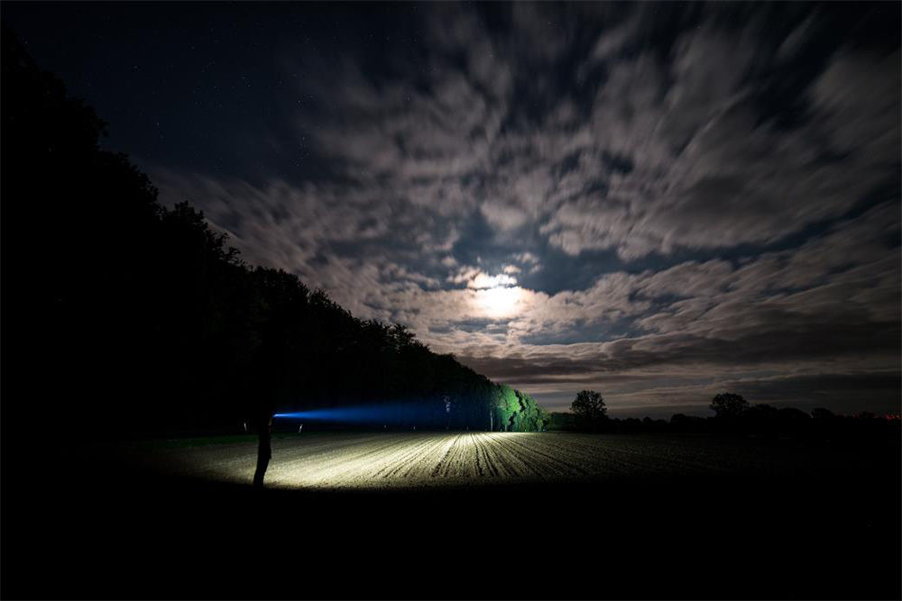 Sofirn IF22A Review: thrower flashlight