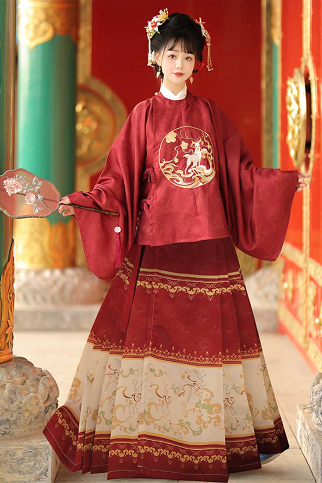 Ming dynasty hanfu mamianqun hanfu dress with round collar cross-collar top -fushengbanri 浮生半日 Stupa Stones