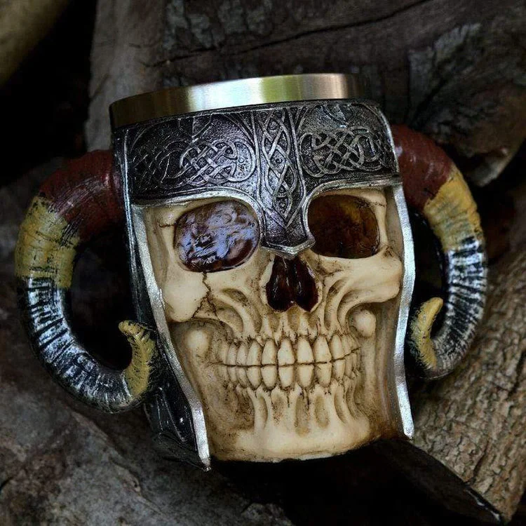 Coutureaura Skull And Crossbones Beer Mug