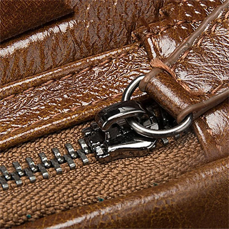 Men's Business Handbag Large Capacity Retro Leather Travel Shoulder Bag