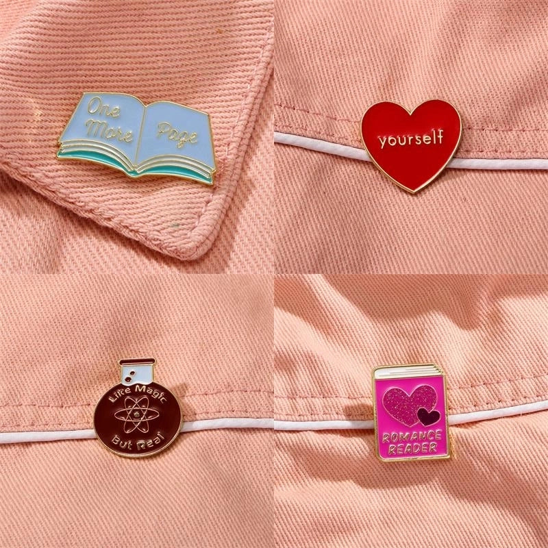 Preppy Style Modern Style Streetwear Letter Heart Shape Alloy Stoving Varnish Plating Unisex Corsage Brooches Collar Pin