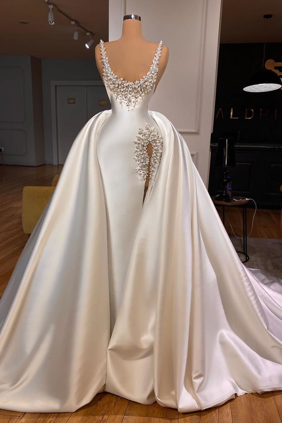 Chic Sleeveless Charmeuse Wedding Dress With High Slit | Risias