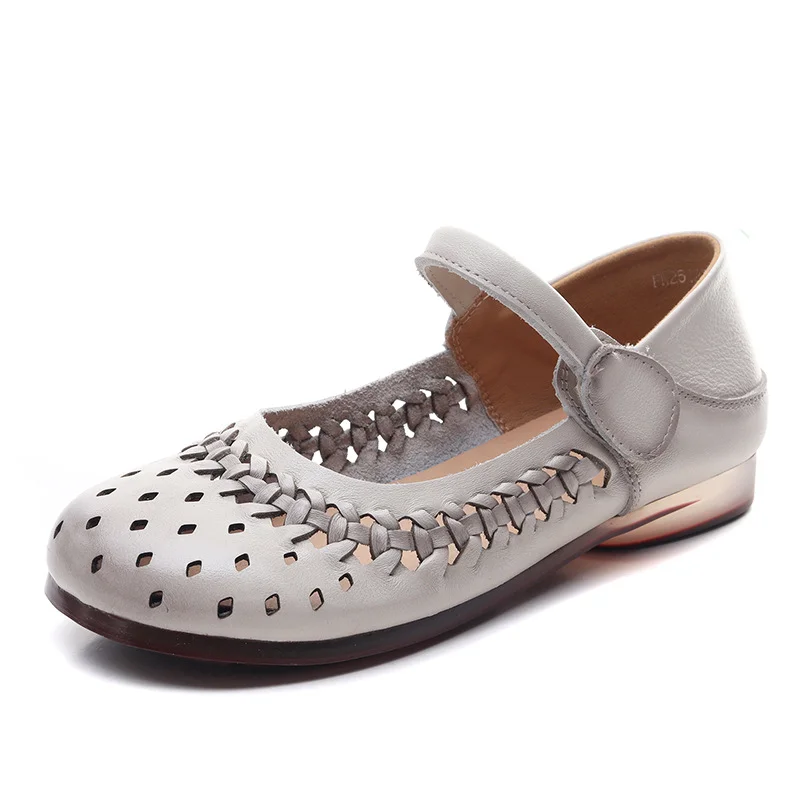 Yyvonne Cow Skin Retro Hollow Sandals Women 2025 Summer New Comfortable Breathable Hole Shoes Casual Mother Shoes