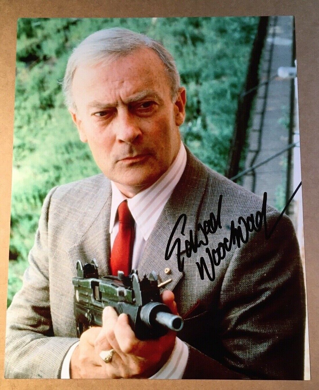 EDWARD WOODWARD The Equalizer Genuine Authentic Signed 10x8 Photo Poster painting UACC COA