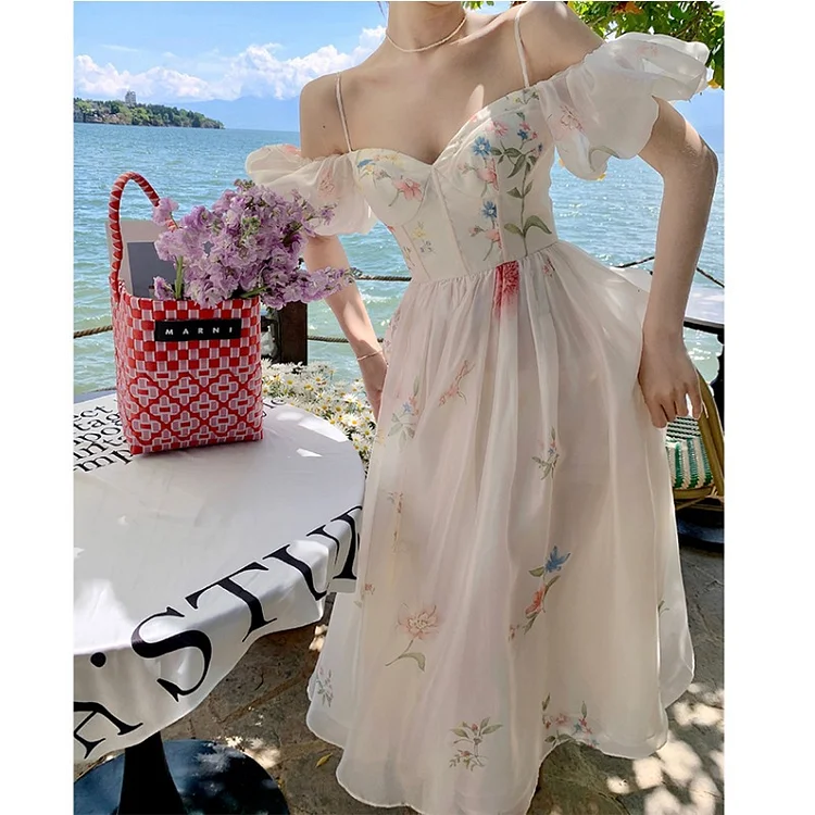 Beautiful Square Collar Floral Patchwork Tulle Puff Sleeve Dress
