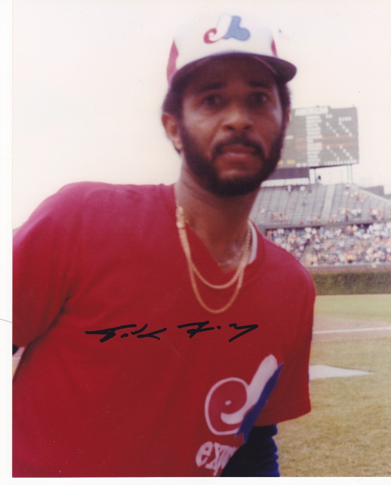 FRANK TAVERAS MONTREAL EXPOS ACTION SIGNED 8x10