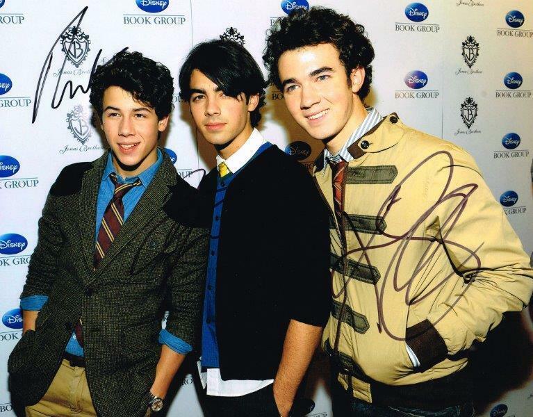 REPRINT - JONAS BROTHERS Joe - Nick Signed 8 x 10 Glossy Photo Poster painting Poster RP