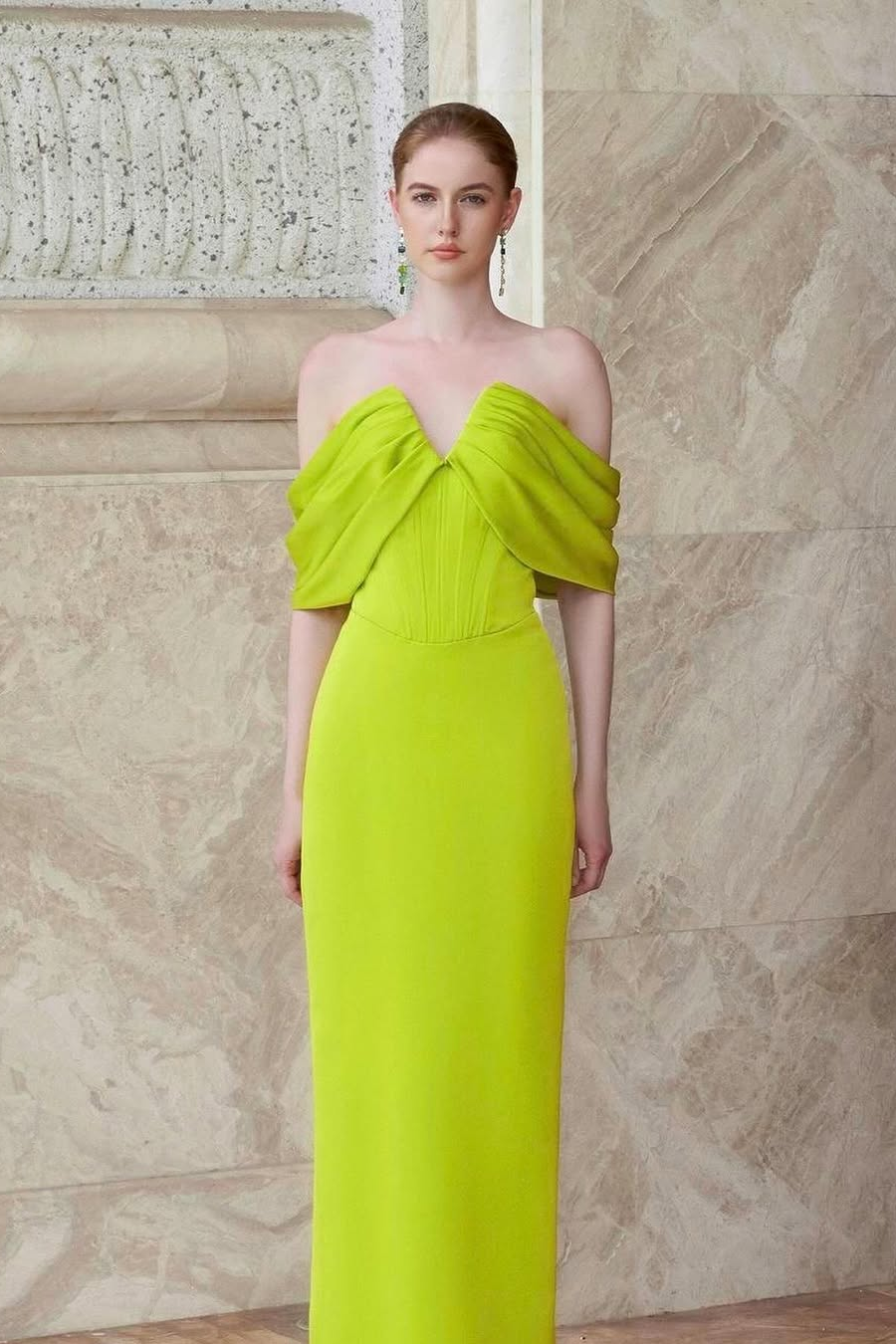 Daisda Sleeveless Off-Shoulders Strapless V-Neck Long Prom Dress 