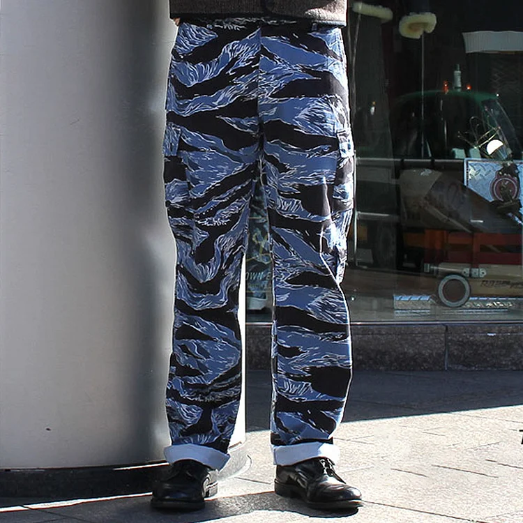 Men's Vintage Navy Camouflage Cargo Pants