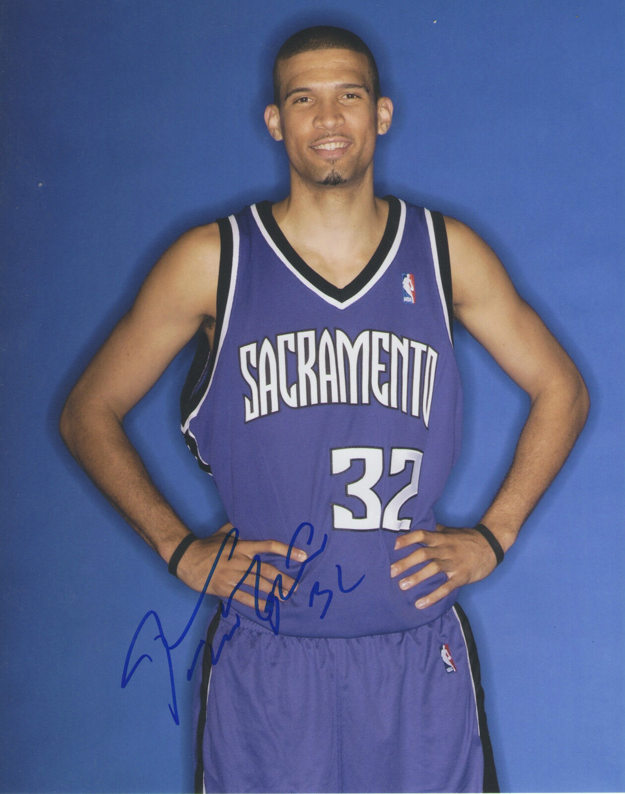 Francisco Garcia *SACRAMENTO KINGS* Signed 8x10 Photo Poster painting G2 COA GFA