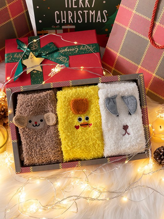  thdmladies Christmas and Winter Socks Box - Chicken, Monkey, Dog thedmladies