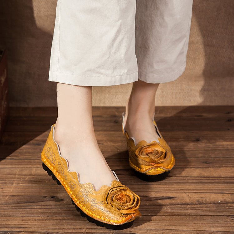 Bohemian Leather Flat Shoes With Flower Embellishment